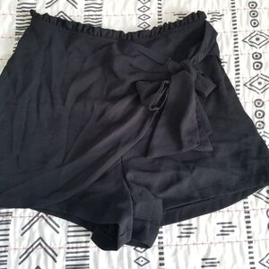 Do + Be Stella Wrap Shorts Black